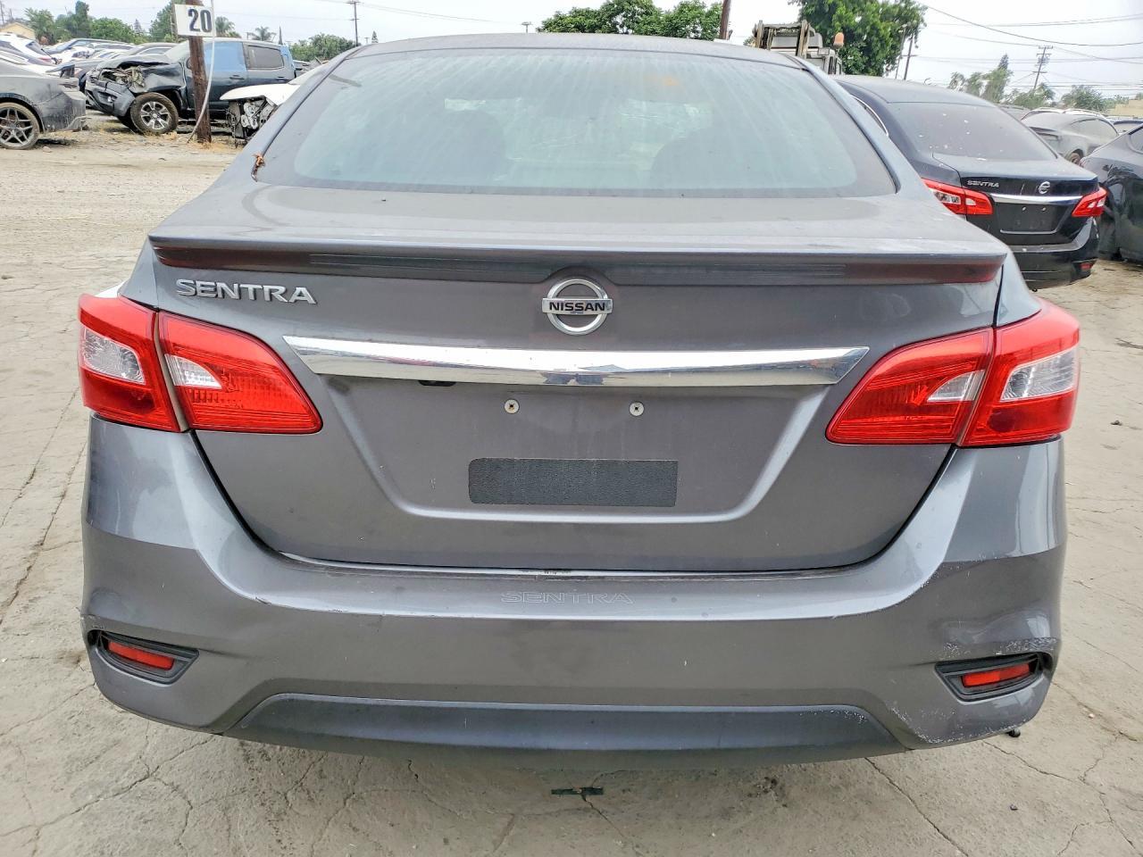 2018 NISSAN SENTRA S — Фото 6 из 13