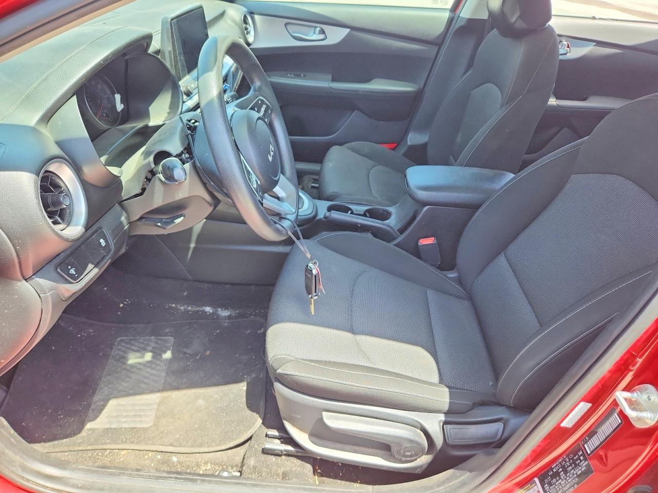2023 KIA FORTE LXS — Фото 7 из 12