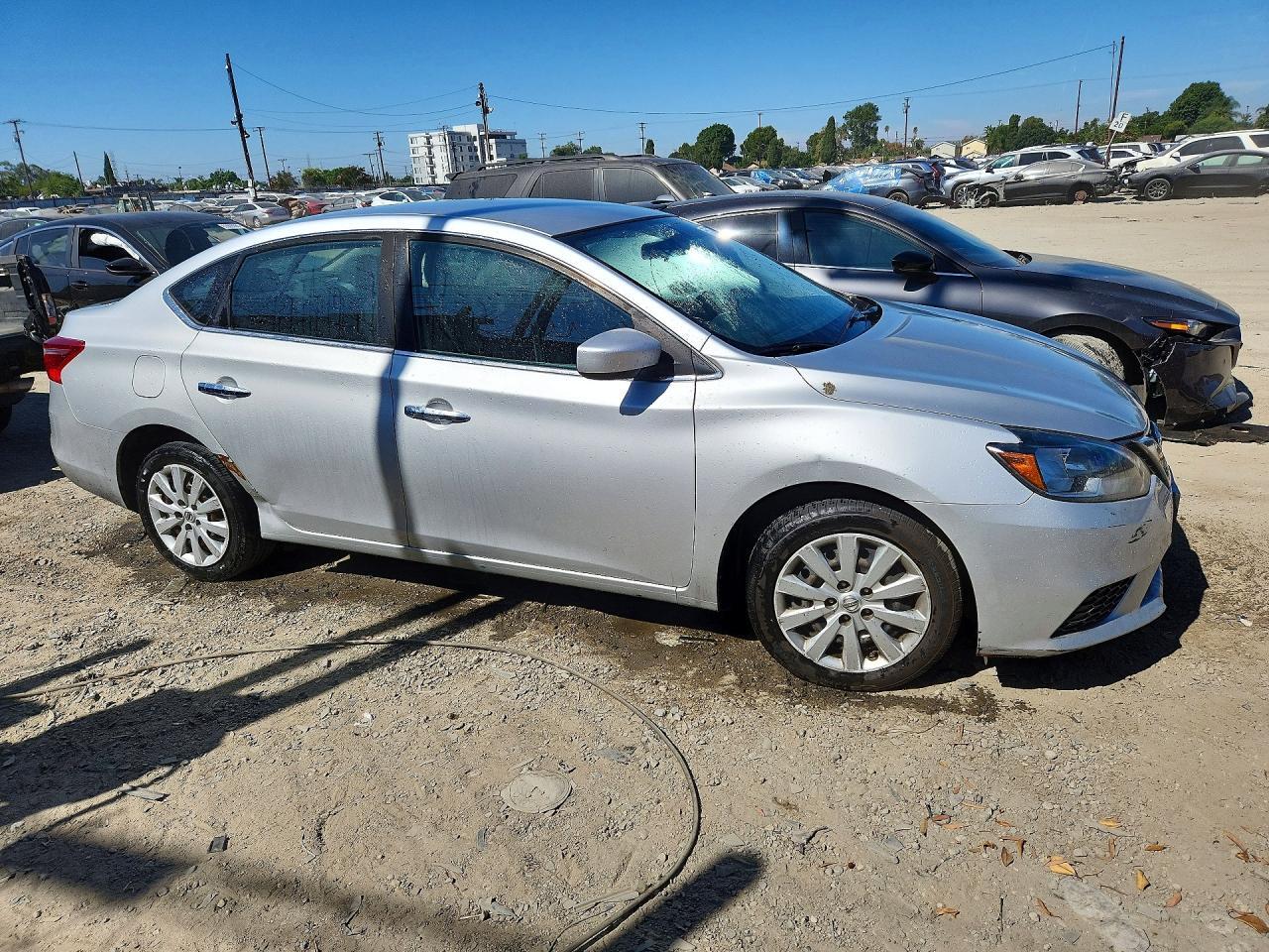 2018 NISSAN SENTRA S — Фото 4 из 12