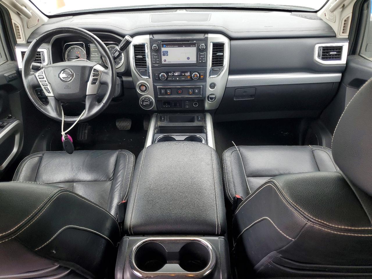 2018 NISSAN TITAN SV/SL/PRO-4X/PLATINUM RESERVE — Фото 8 из 13