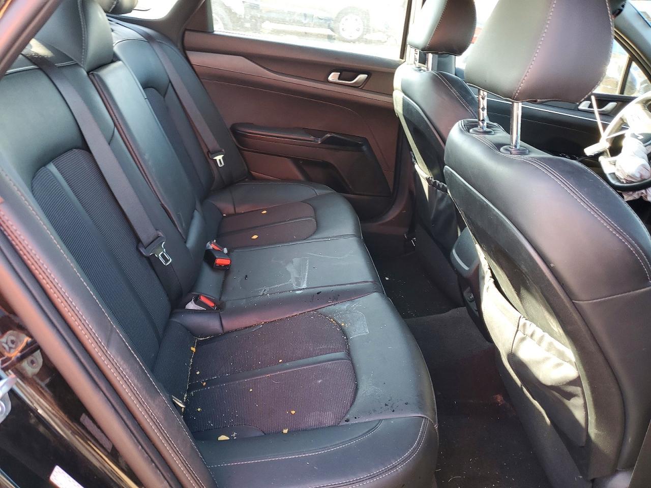 2023 KIA K5 GT LINE — Фото 10 из 12