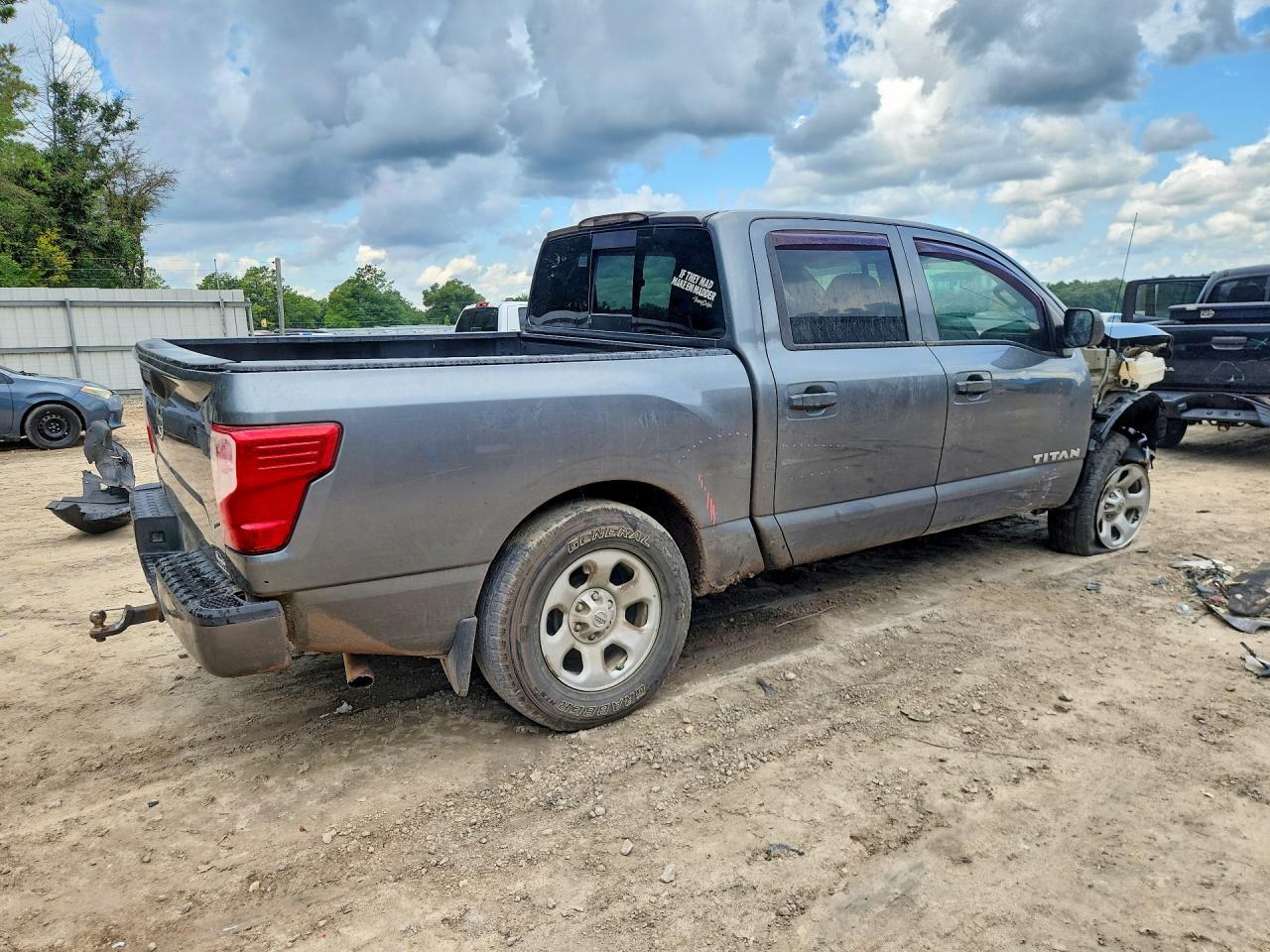 2018 NISSAN TITAN S — Фото 3 из 12