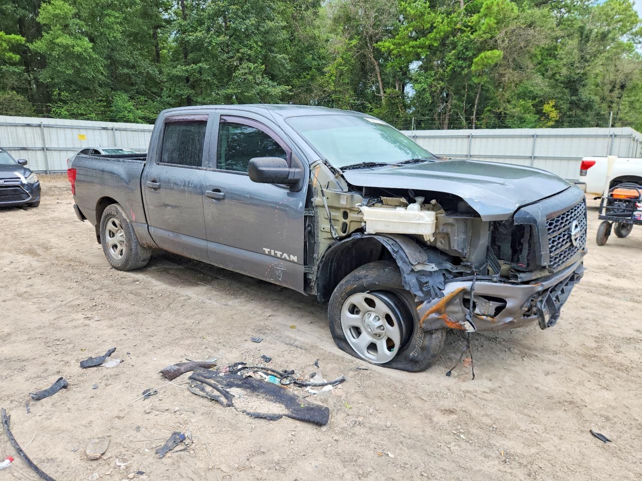 2018 NISSAN TITAN S — Фото 4 из 12