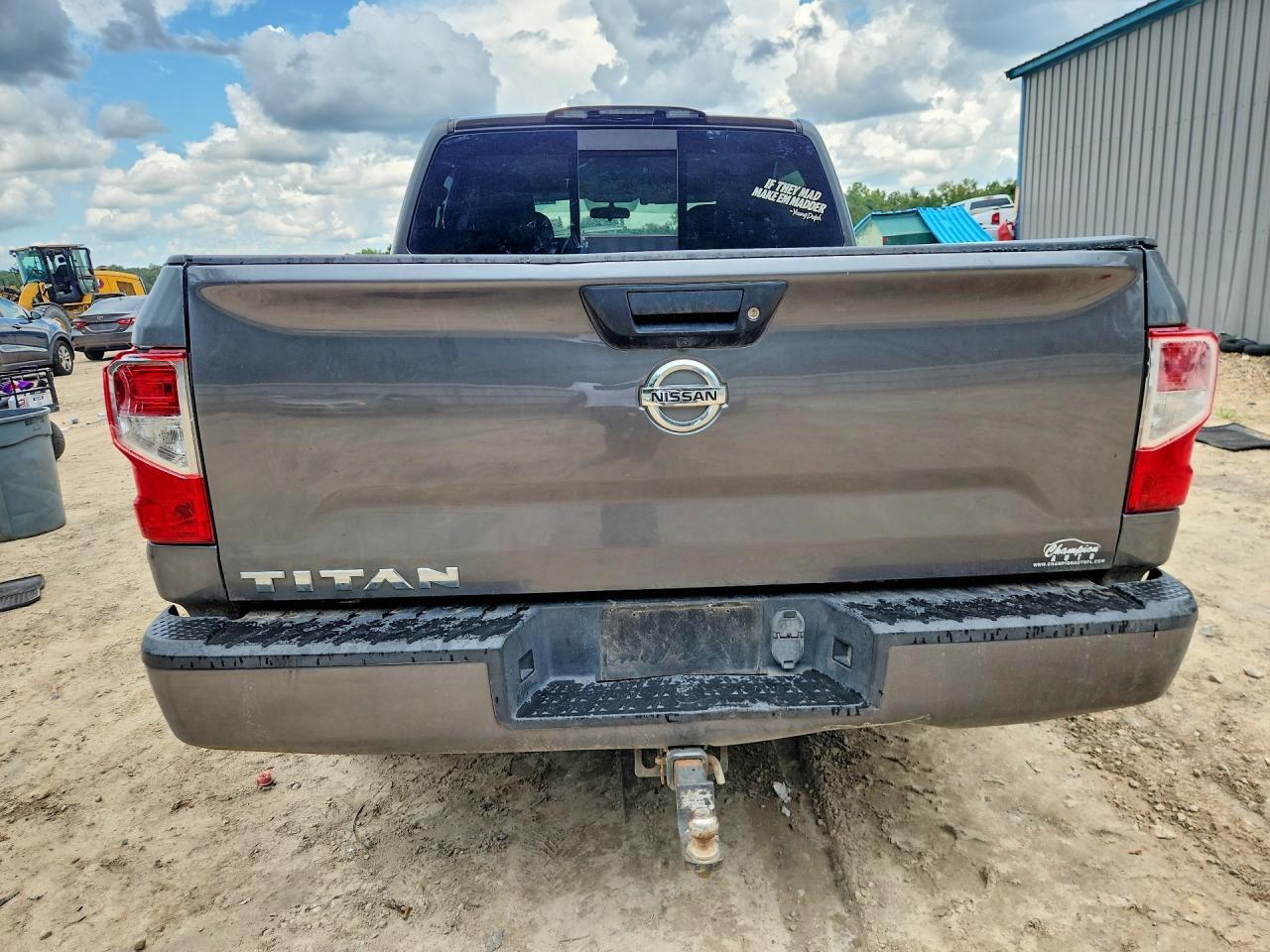 2018 NISSAN TITAN S — Фото 6 из 12