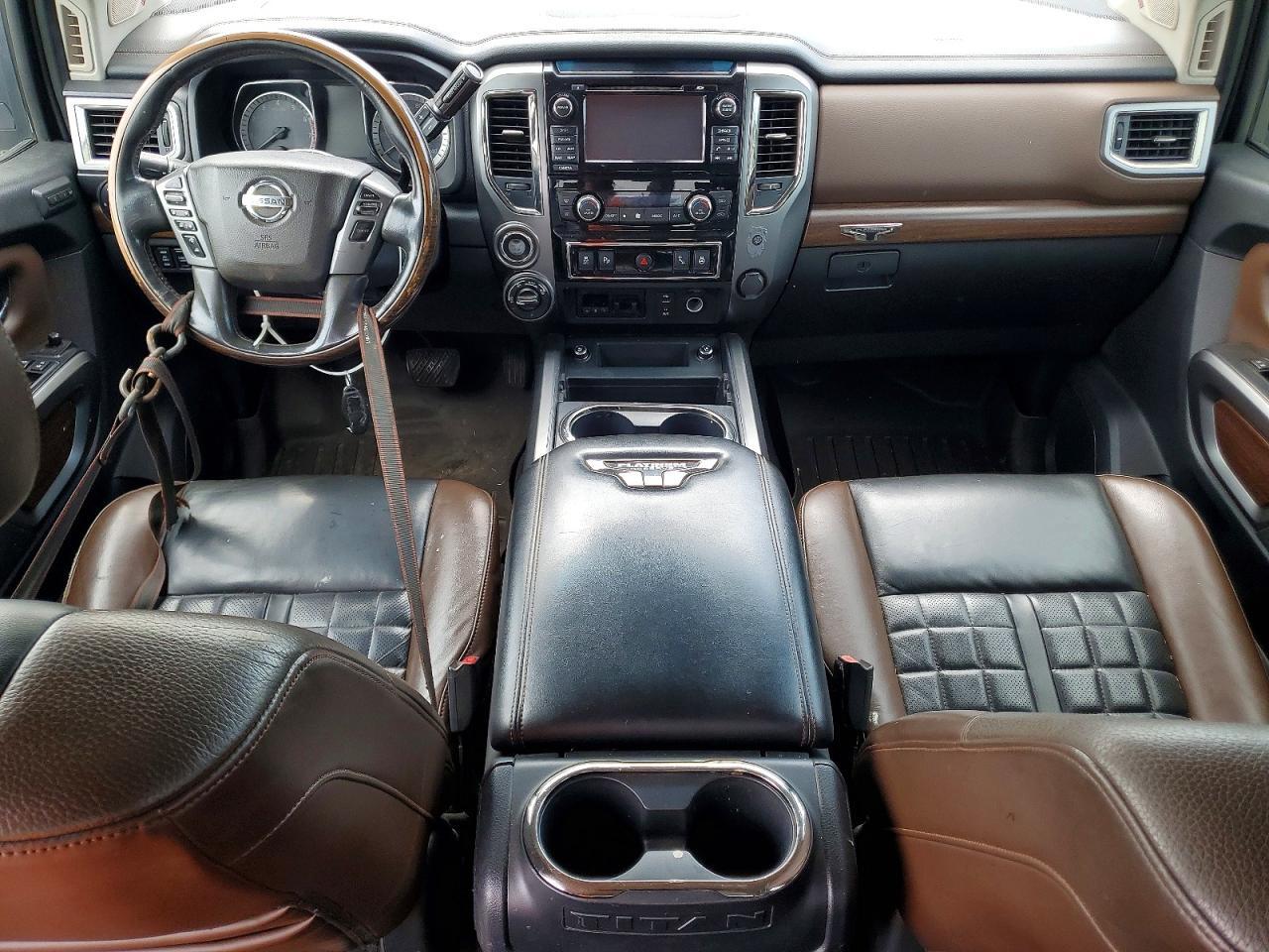2018 NISSAN TITAN XD PLATINUM RESERVE — Фото 8 из 12