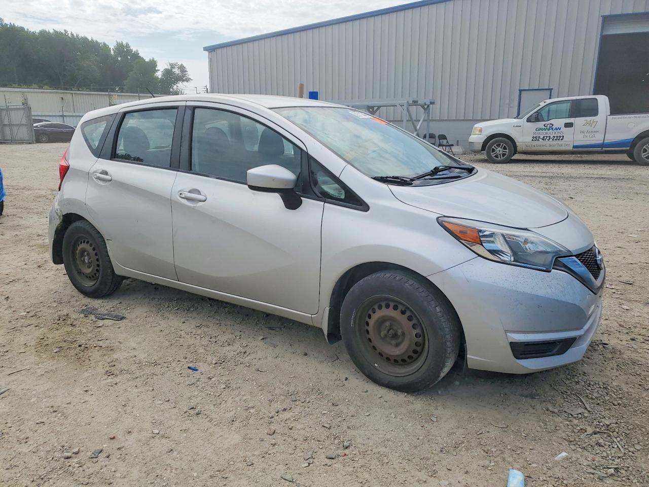 2018 NISSAN VERSA NOTE S — Фото 4 из 12