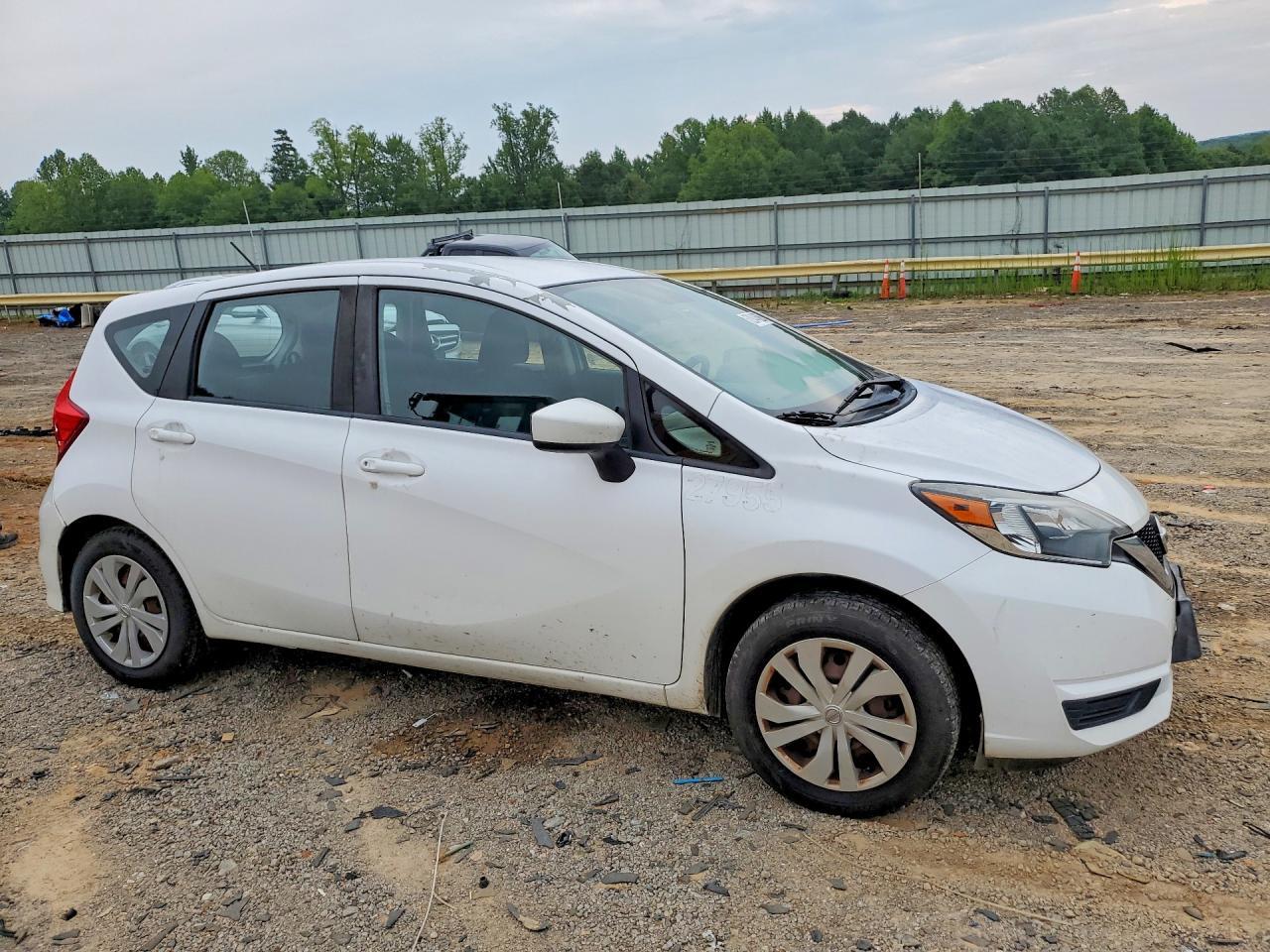 3N1CE2CP9JL351922 2018 NISSAN VERSA NOTE photo no. 4