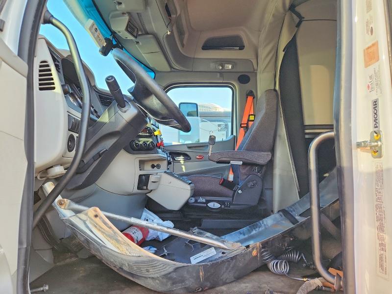 2018 PETERBILT 579 SEMI TRUCK — Фото 7 из 14
