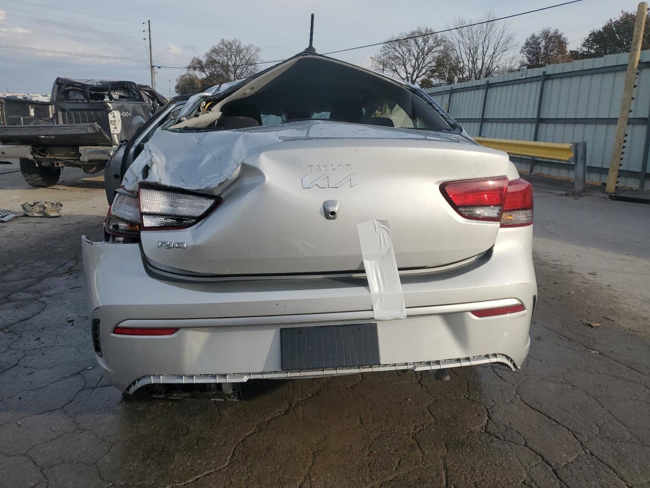 2023 KIA RIO LX — Фото 6 из 13