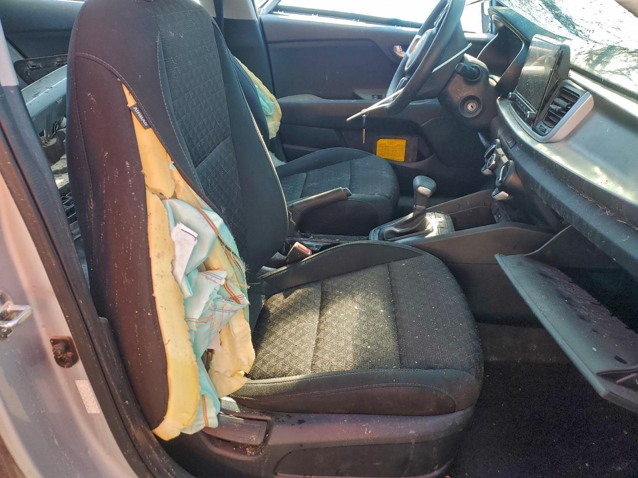 2023 KIA RIO LX — Фото 7 из 13