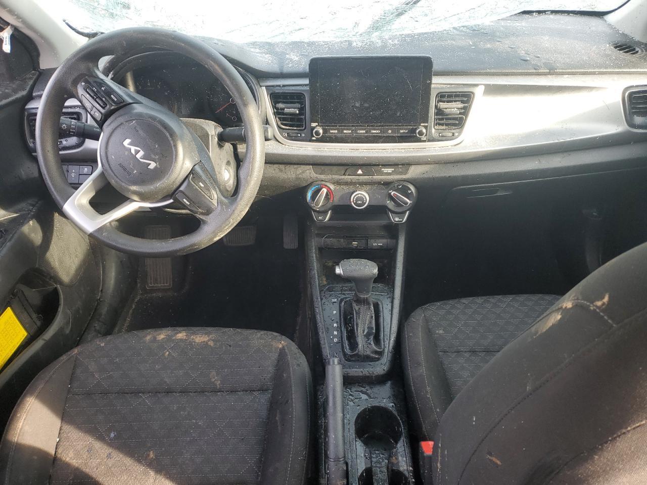 2023 KIA RIO LX — Фото 8 из 13