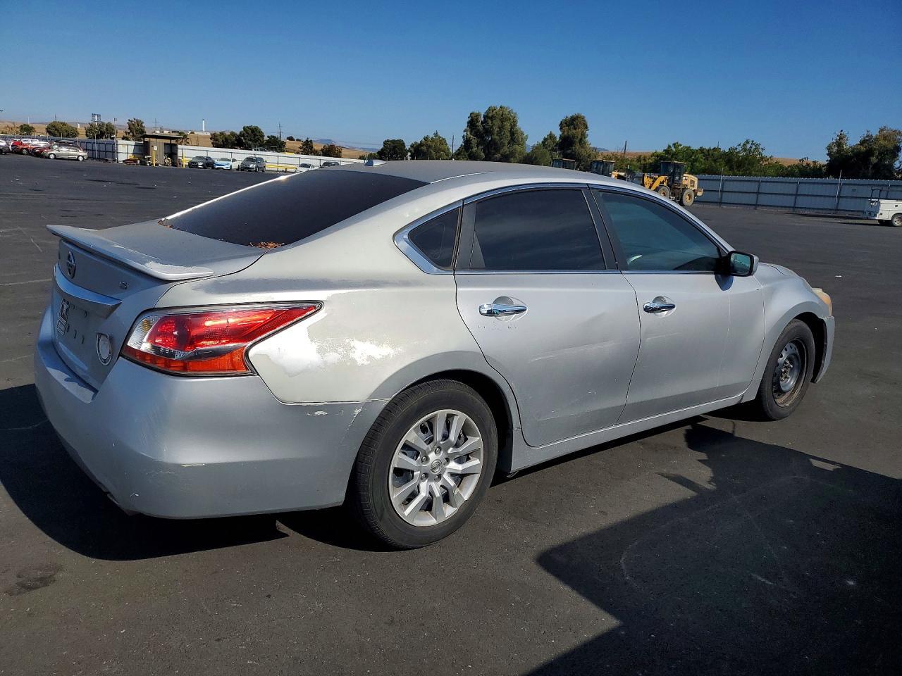 1N4AL3AP1FC444493 2015 NISSAN ALTIMA photo no. 3