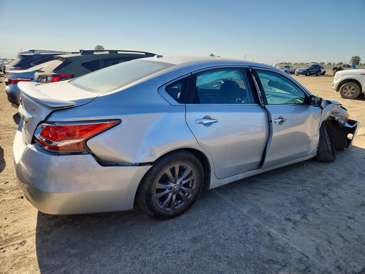 2015 NISSAN ALTIMA 2.5 S — Фото 3 из 12