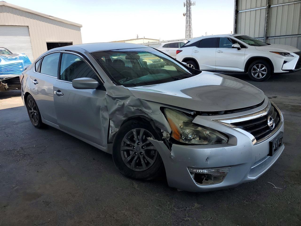 2015 NISSAN ALTIMA 2.5 S — Фото 4 из 12