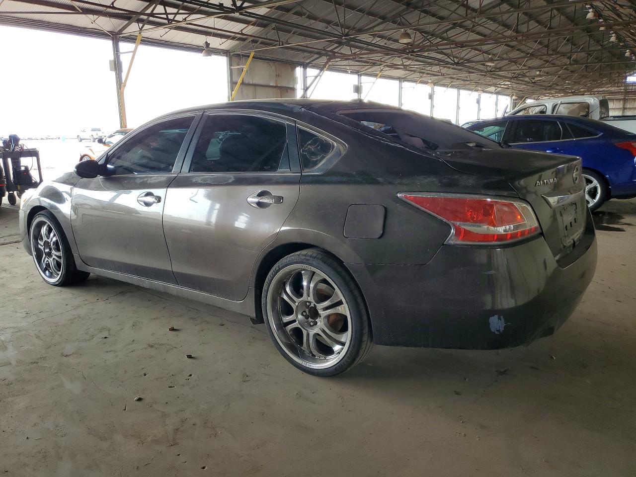 2015 NISSAN ALTIMA 2.5 S — Фото 2 из 12