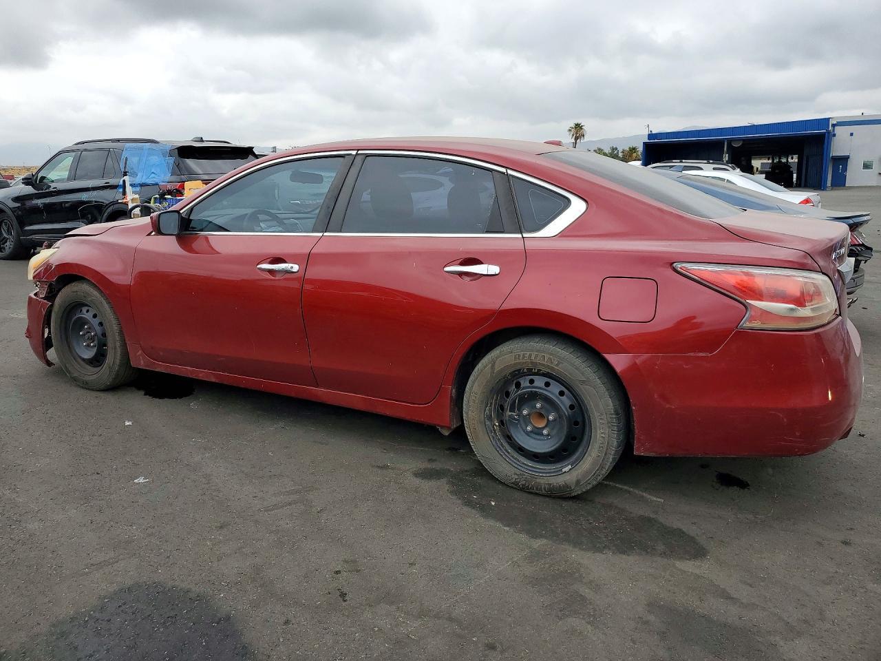 2015 NISSAN ALTIMA 2.5 S — Фото 2 из 12