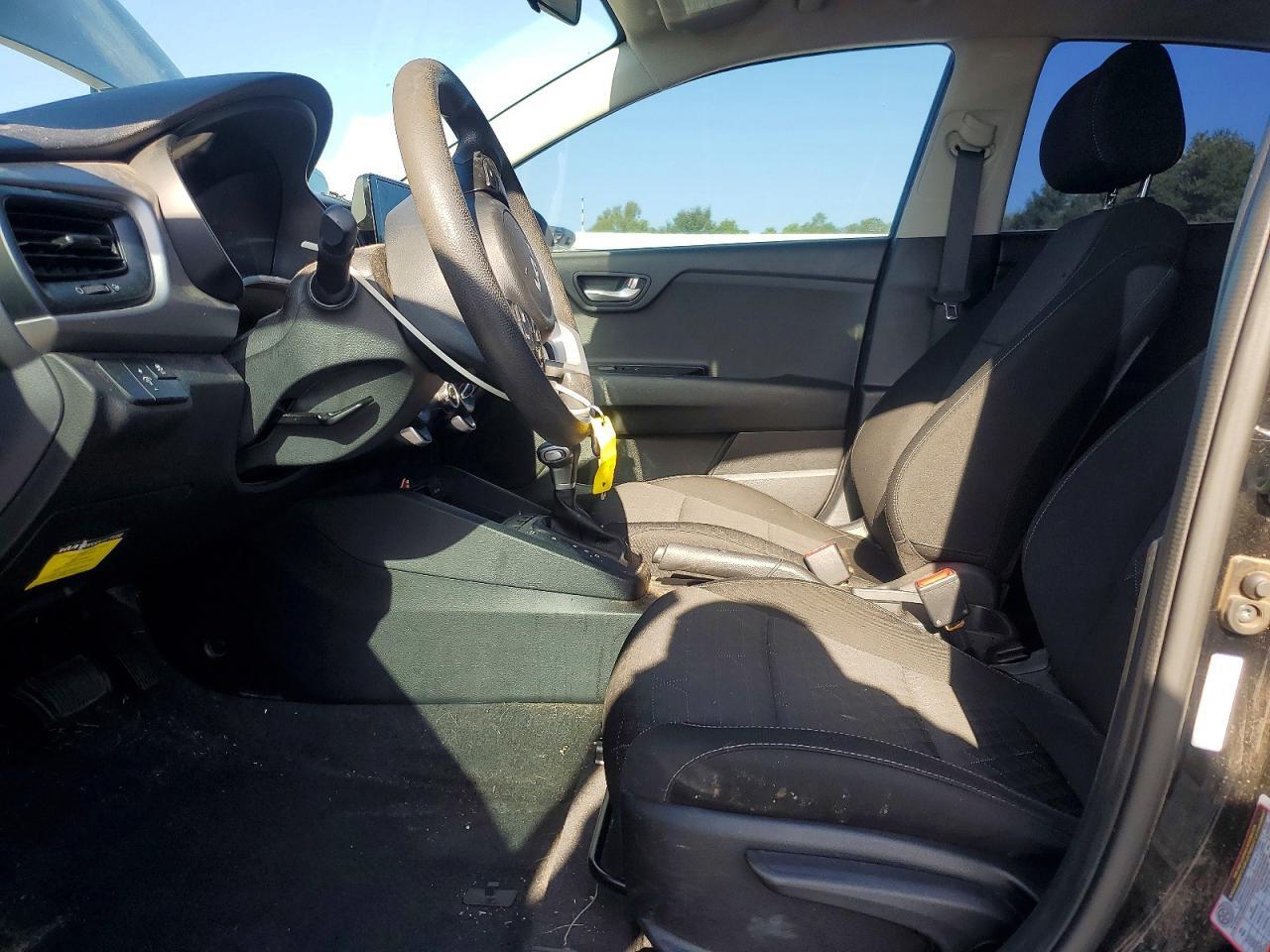 2023 KIA RIO LX — Фото 7 из 13