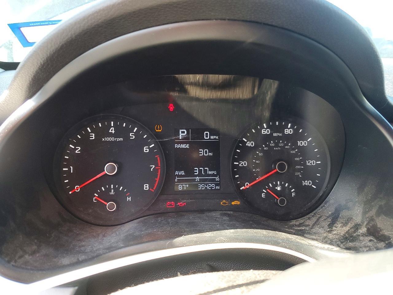 2023 KIA RIO LX — Фото 9 из 13