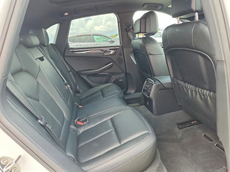 2018 PORSCHE MACAN — Фото 11 из 13