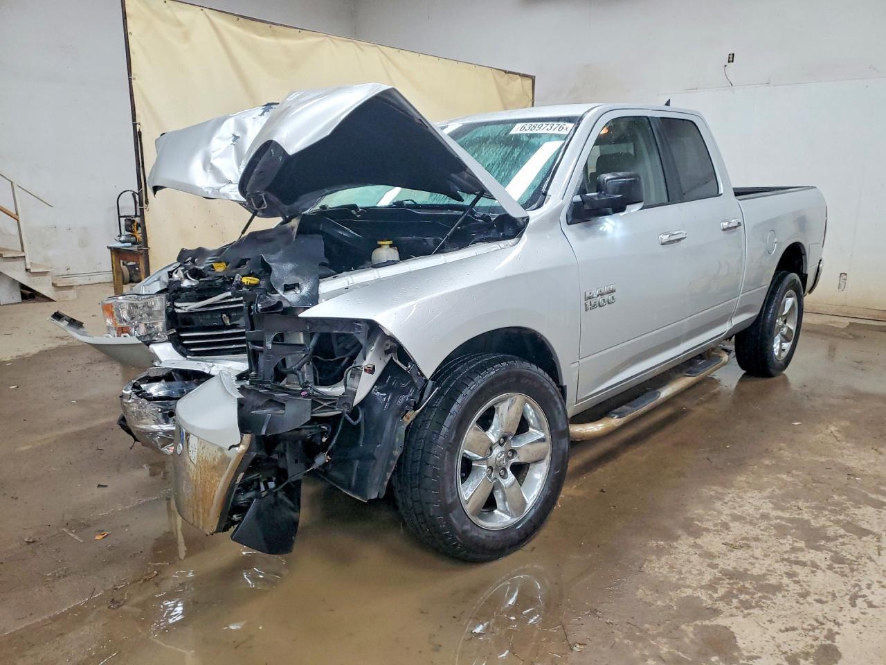 1C6RR7GG5JS310540 2018 RAM 1500 photo no. 1