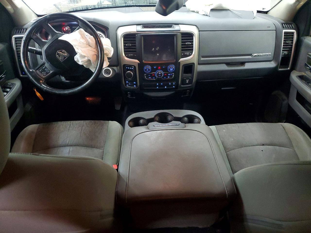 1C6RR7GG5JS310540 2018 RAM 1500 photo no. 8