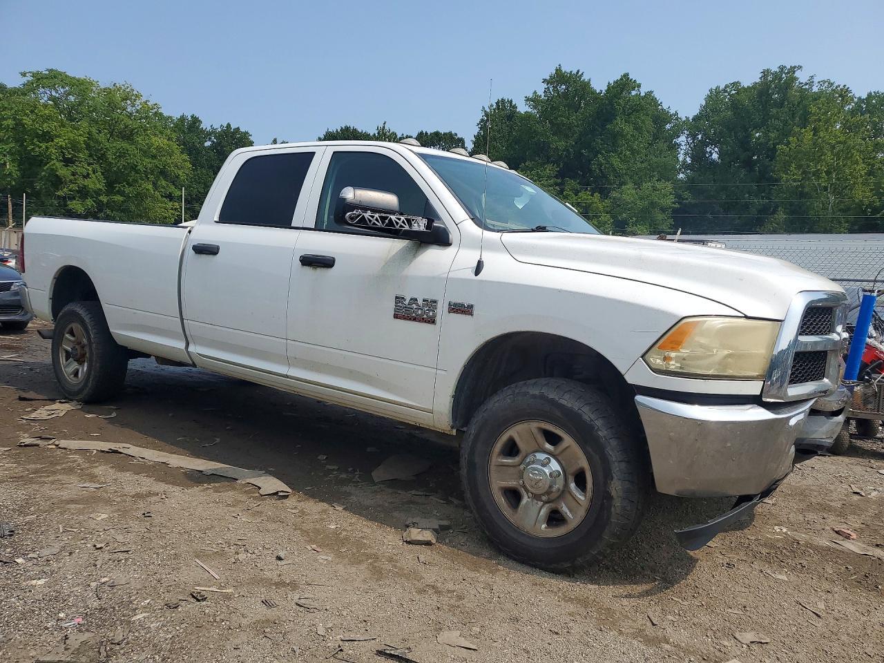 2018 RAM 2500 ST — Фото 4 из 12