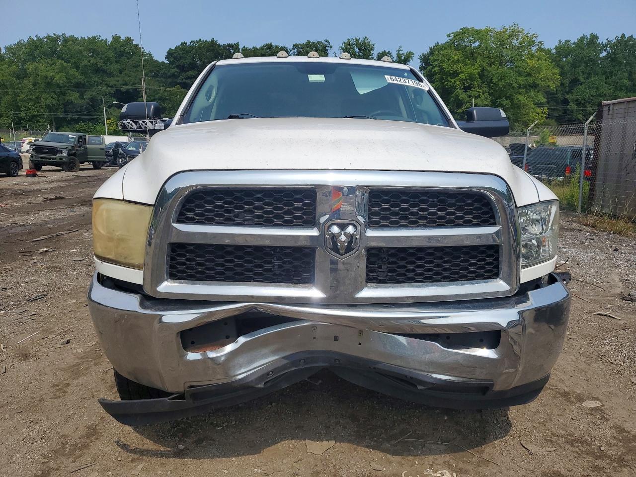 2018 RAM 2500 ST — Фото 5 из 12