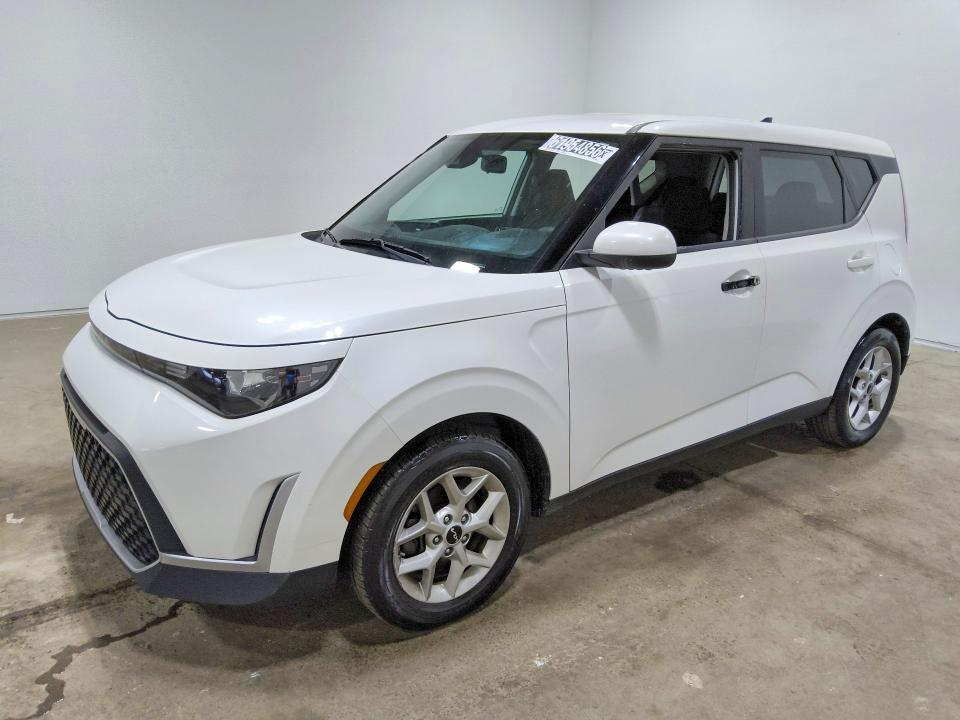 2023 KIA SOUL KNDJ23AU1P7856071