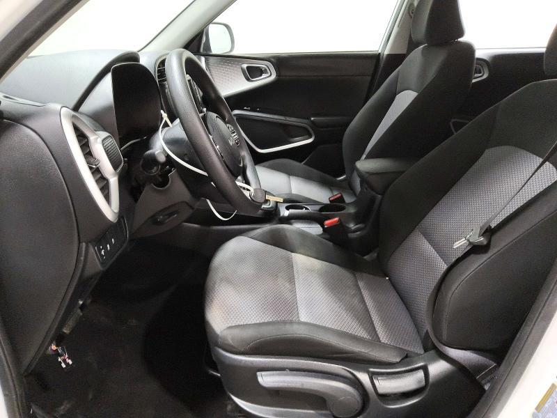 2023 KIA SOUL LX — Фото 7 из 14