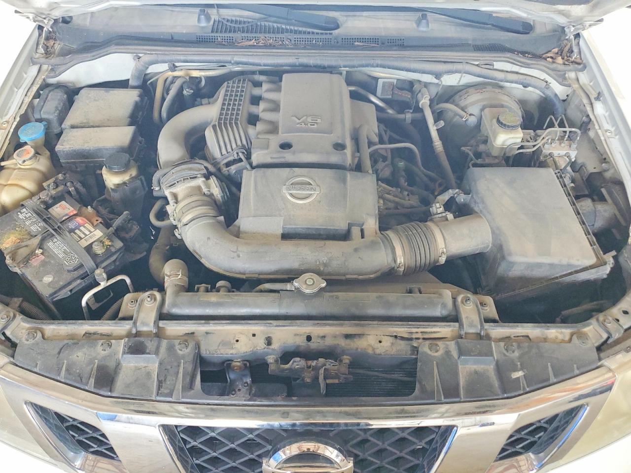 2015 NISSAN FRONTIER SV — Фото 11 из 12