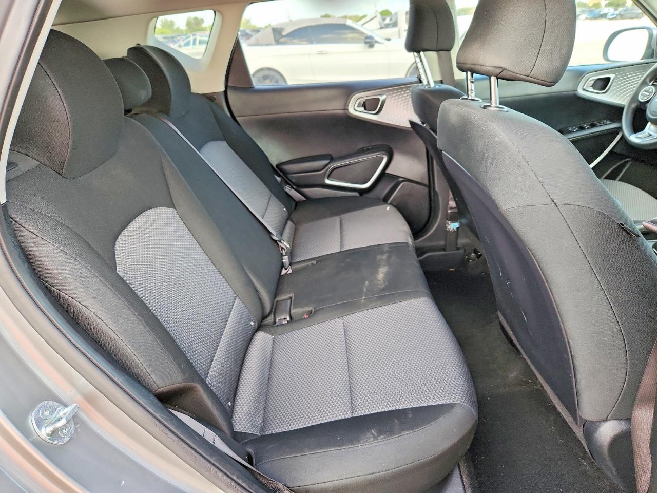 2023 KIA SOUL LX — Фото 11 из 14