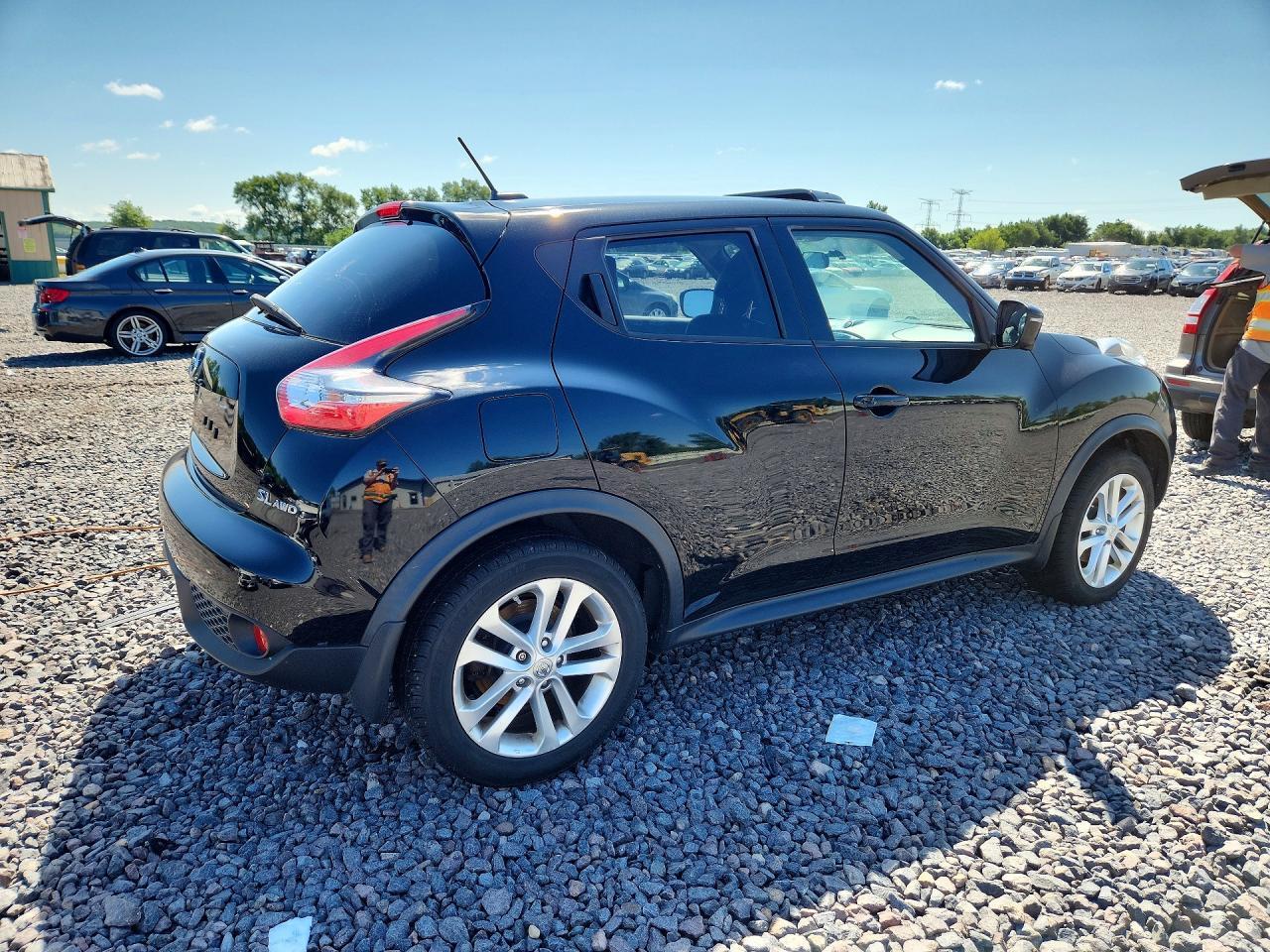 2015 NISSAN JUKE SL — Фото 3 из 13