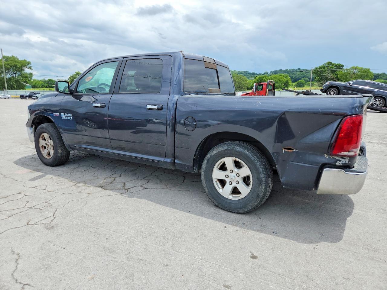 2018 RAM 1500 SLT — Фото 2 из 12
