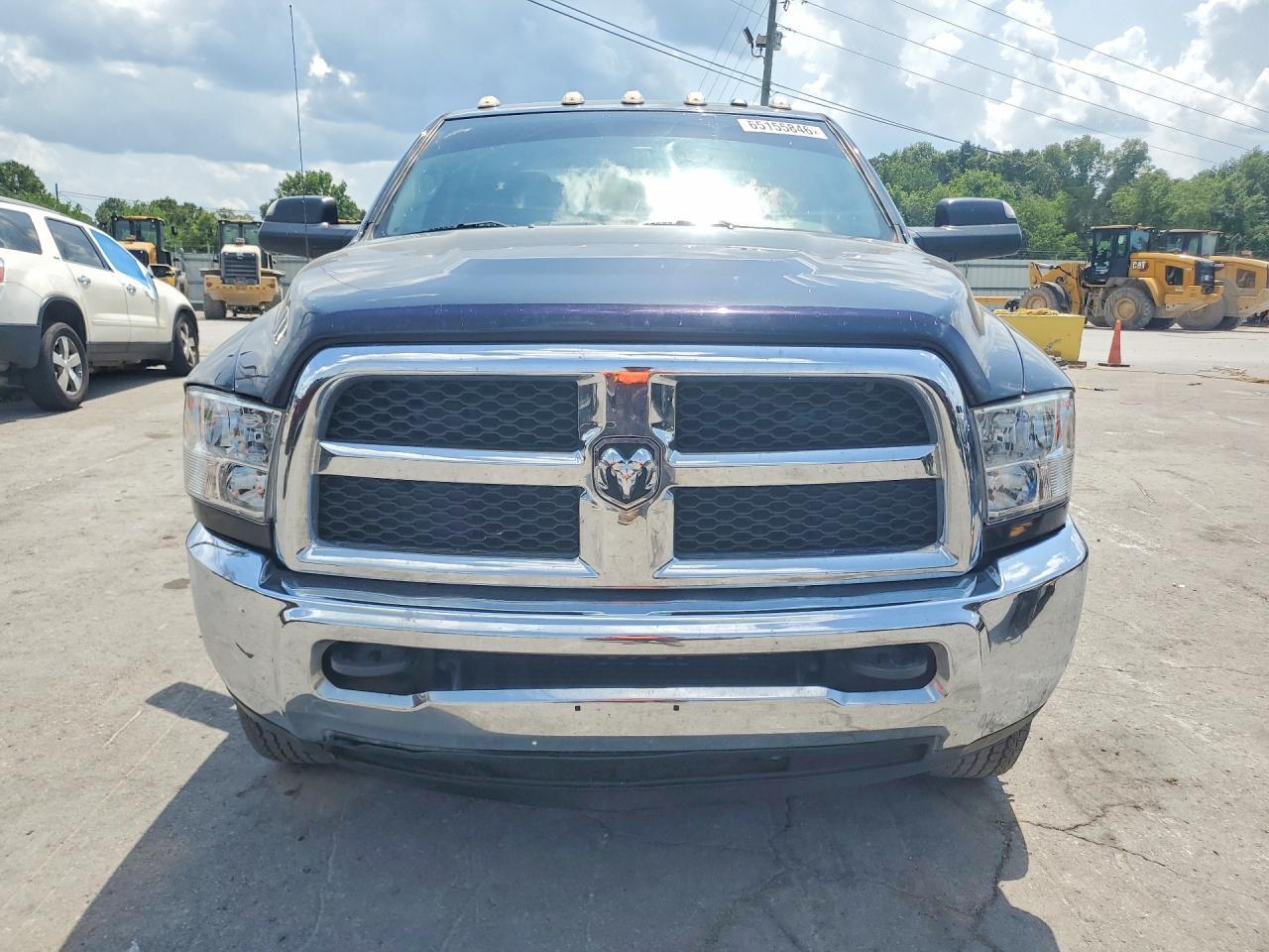 2018 RAM 3500 ST — Фото 5 из 12