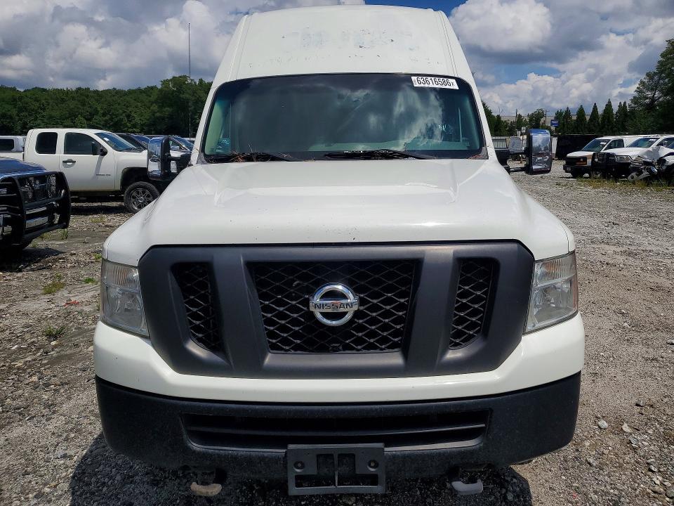 2015 NISSAN NV 3500 HD S — Фото 5 из 13