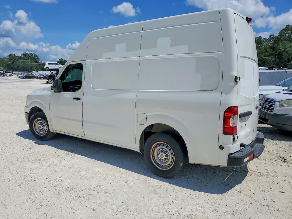 2015 NISSAN NV 2500 — Фото 2 из 12