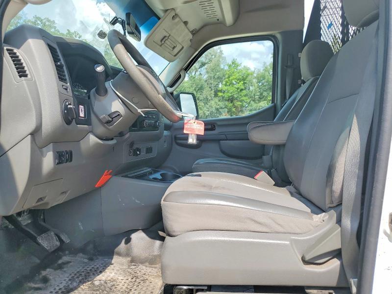 2015 NISSAN NV 2500 — Фото 7 из 12