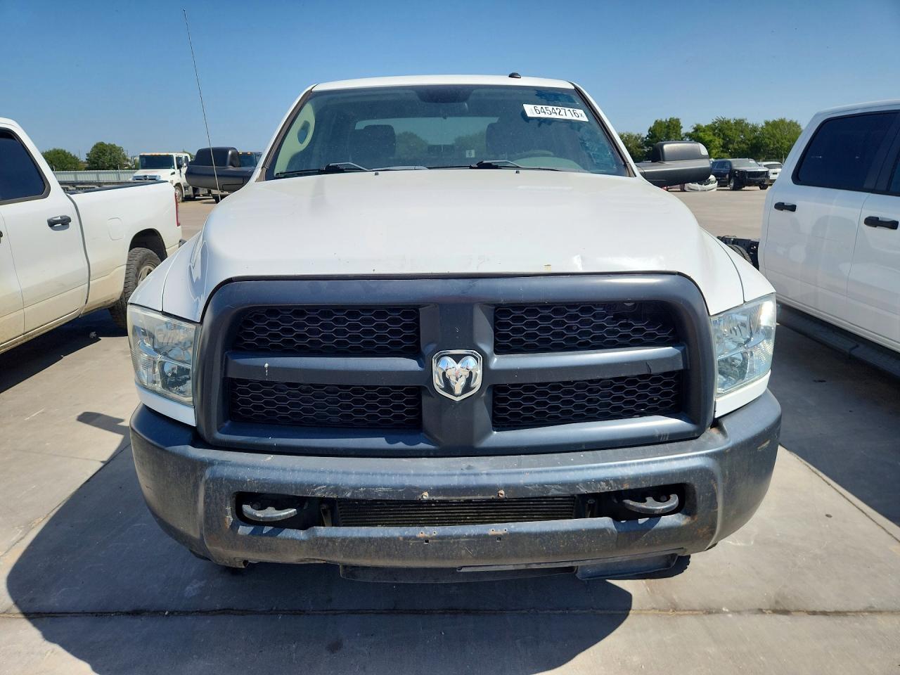 2018 RAM 2500 ST — Фото 5 из 12