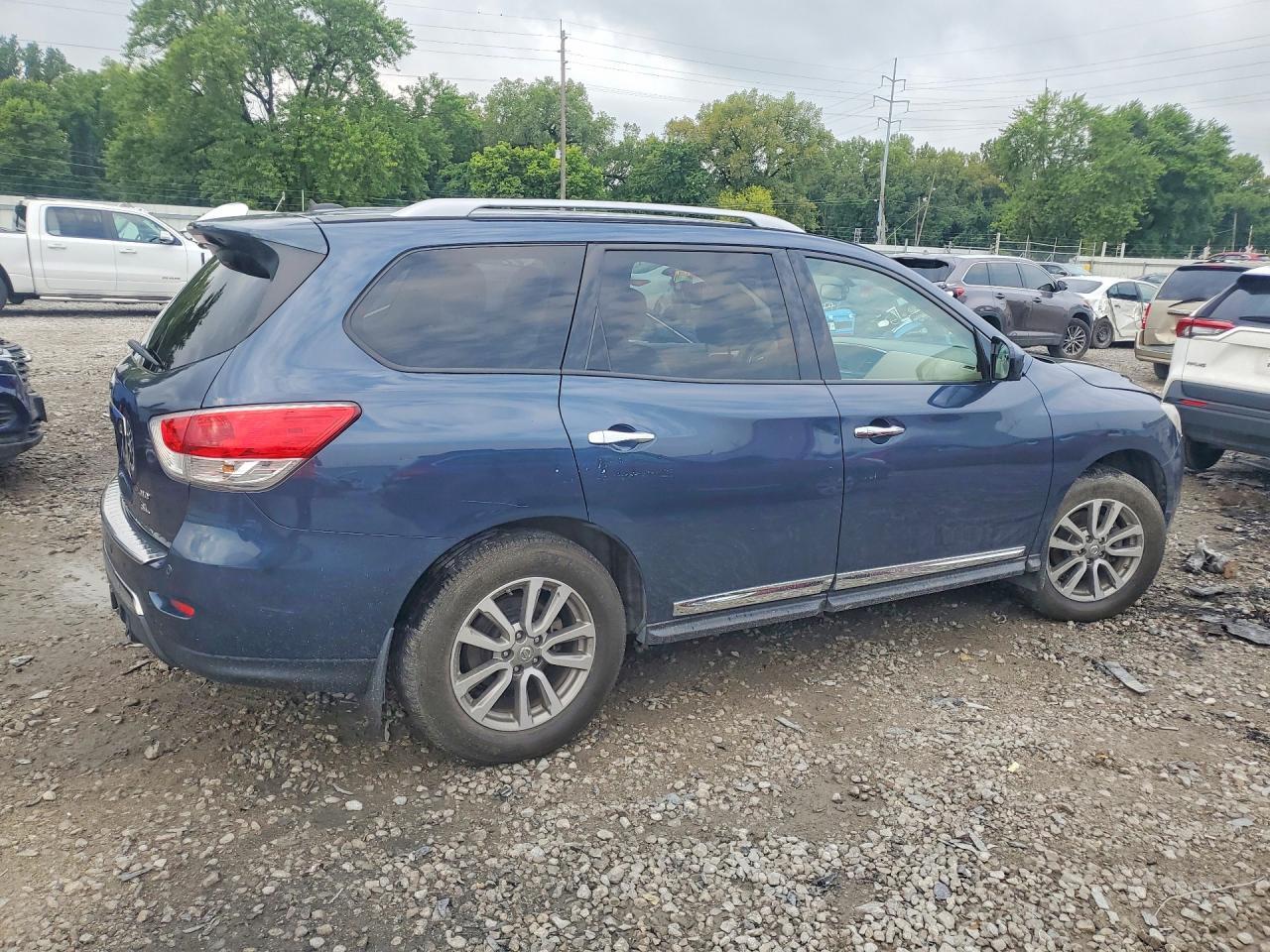 2015 NISSAN PATHFINDER SL — Фото 3 из 14