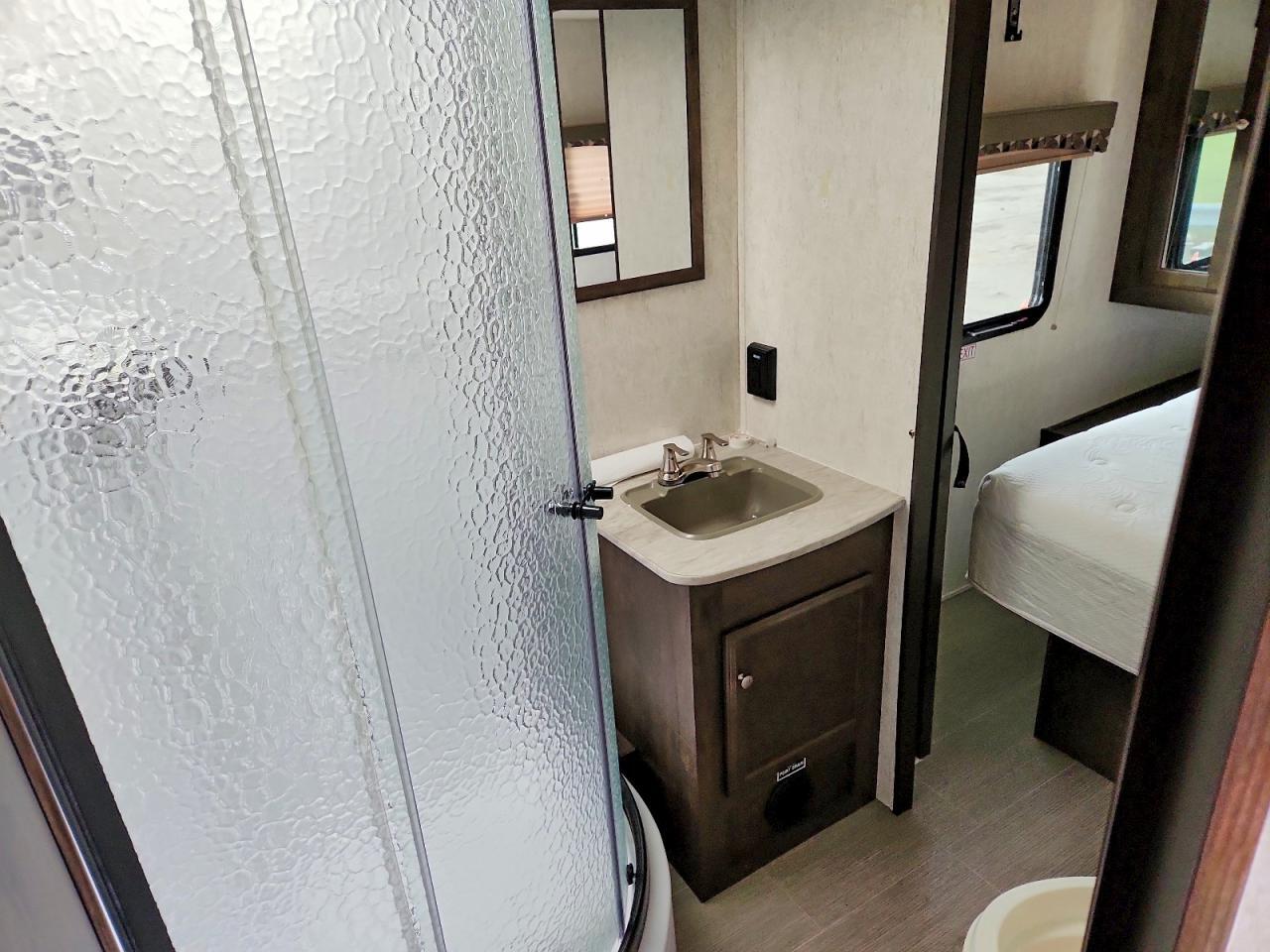 2018 STARCRAFT LAUNCH CAMPER — Фото 9 из 10