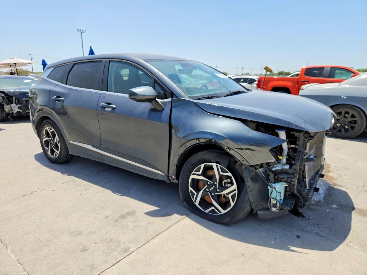 2023 KIA SPORTAGE LX — Фото 4 из 13