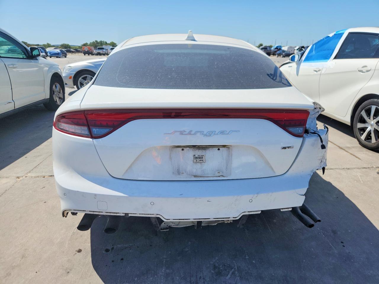 2023 KIA STINGER GT LINE — Фото 6 из 13