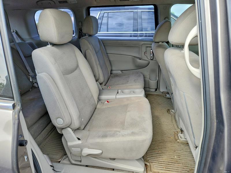 2015 NISSAN QUEST 3.5 S — Фото 11 из 13