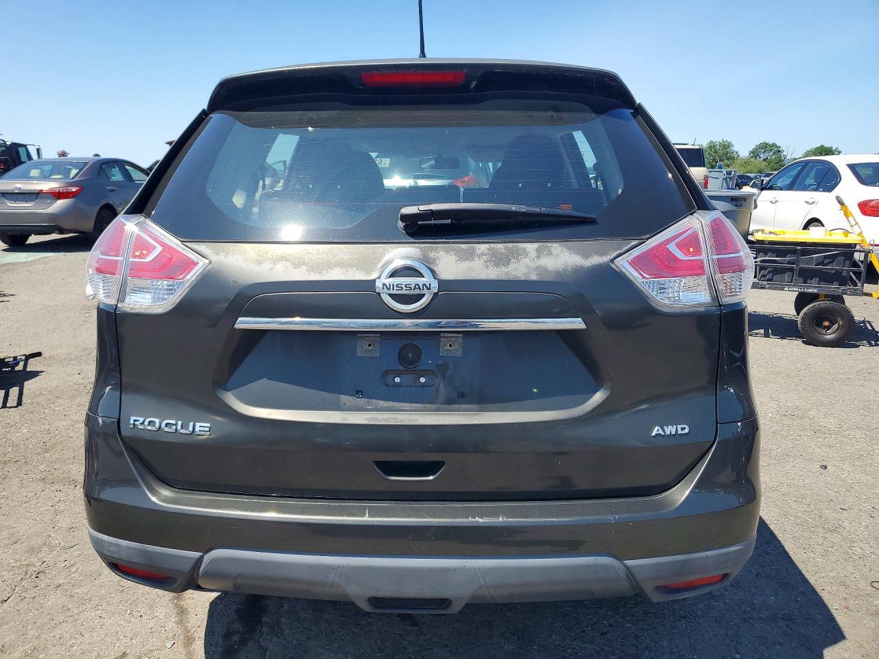2015 NISSAN ROGUE S — Фото 6 из 14