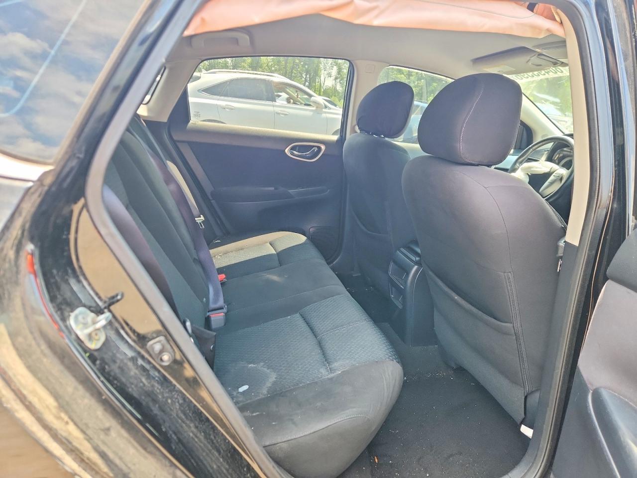 2015 NISSAN SENTRA SR — Фото 10 из 13