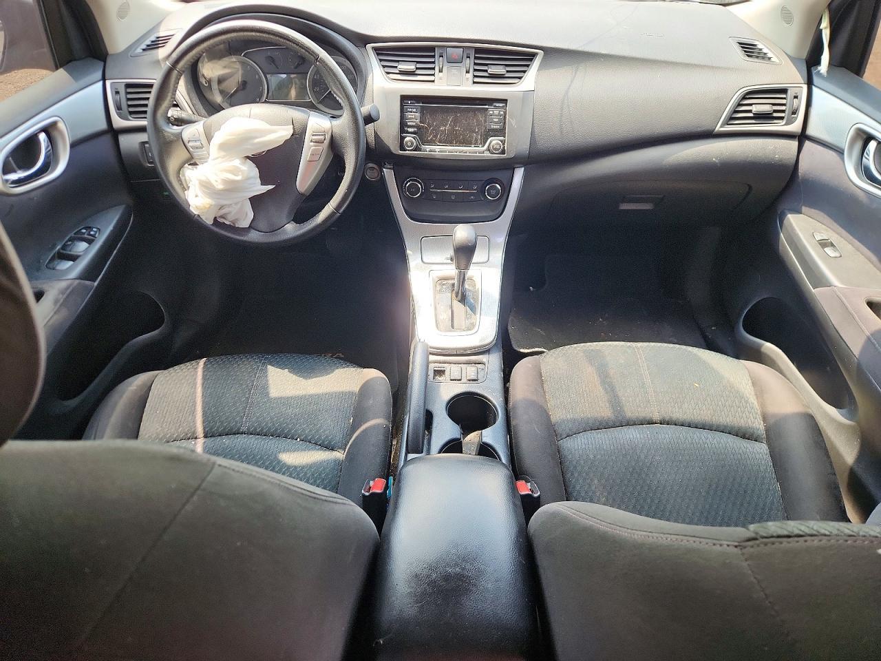 2015 NISSAN SENTRA SR — Фото 8 из 13