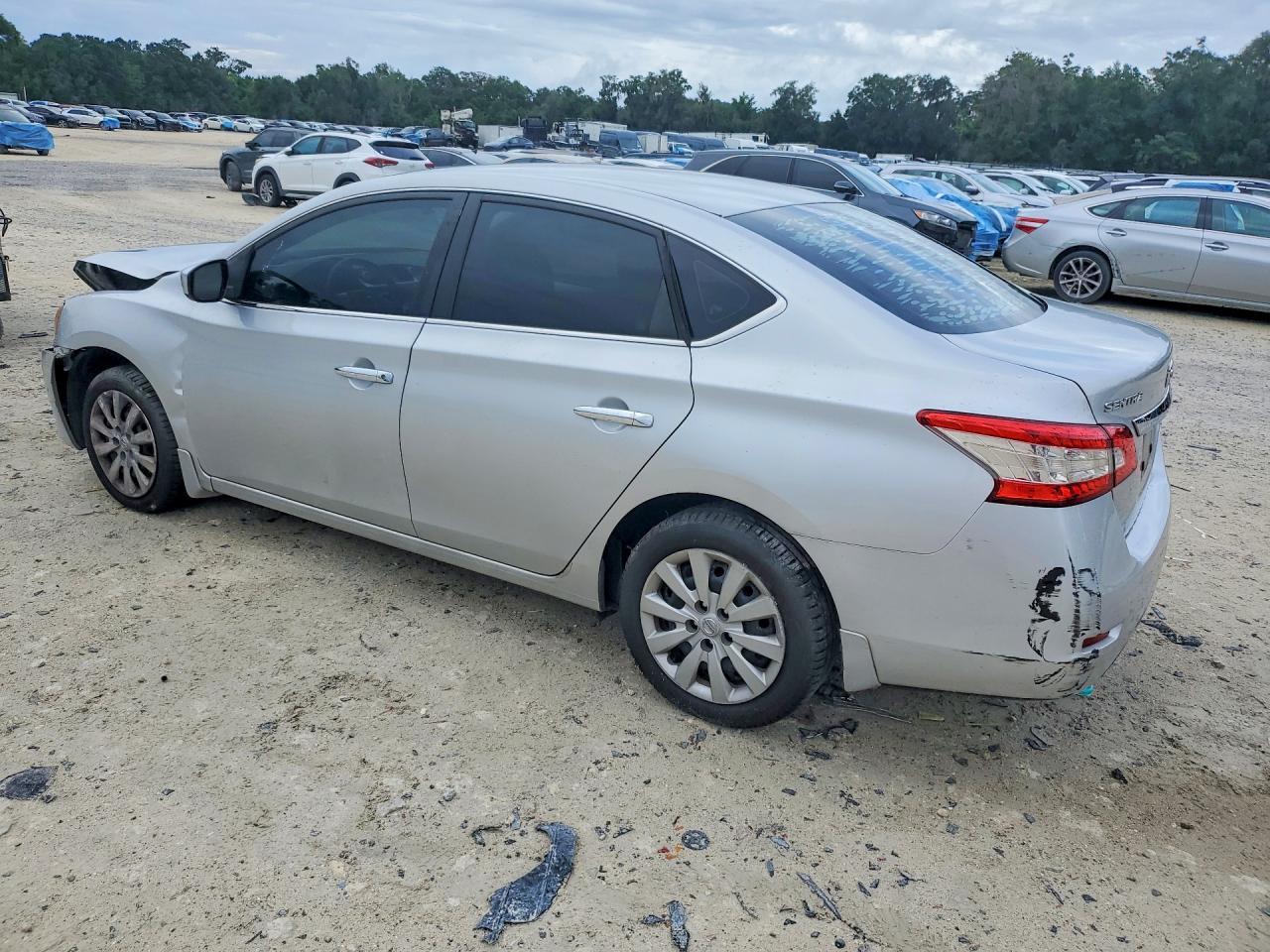 2015 NISSAN SENTRA S — Фото 2 из 12