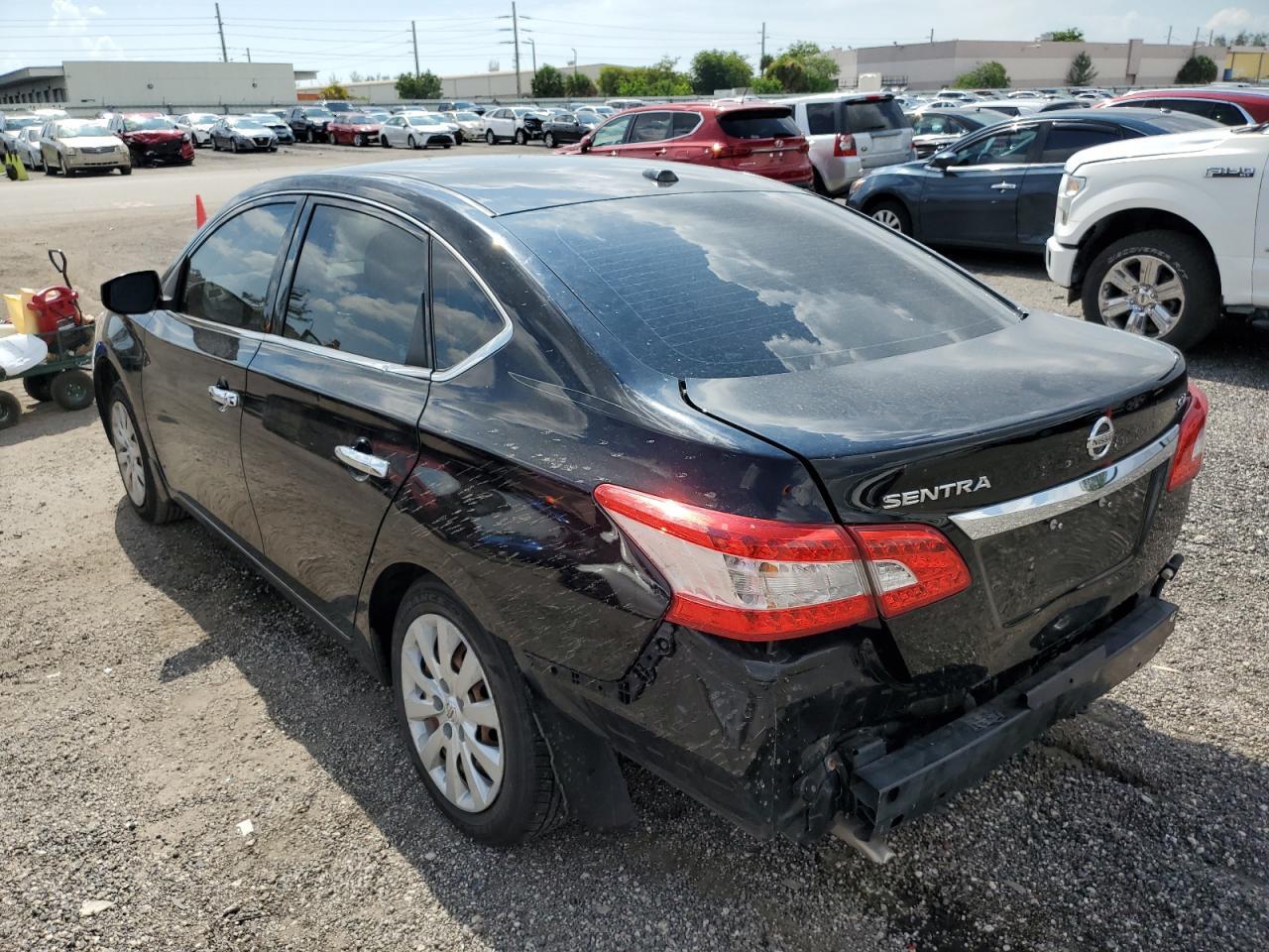 2015 NISSAN SENTRA S — Фото 3 из 10
