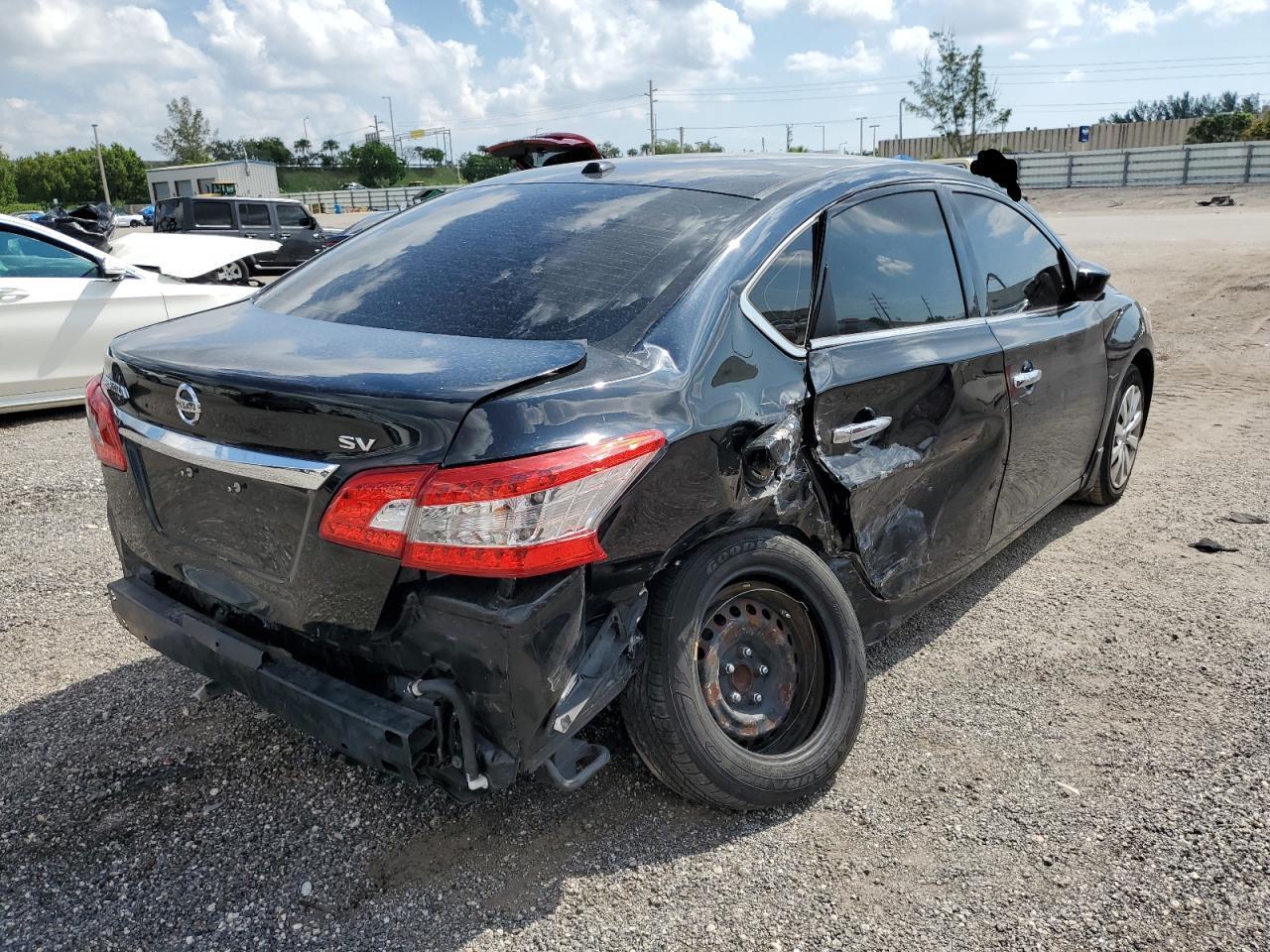 2015 NISSAN SENTRA S — Фото 4 из 10