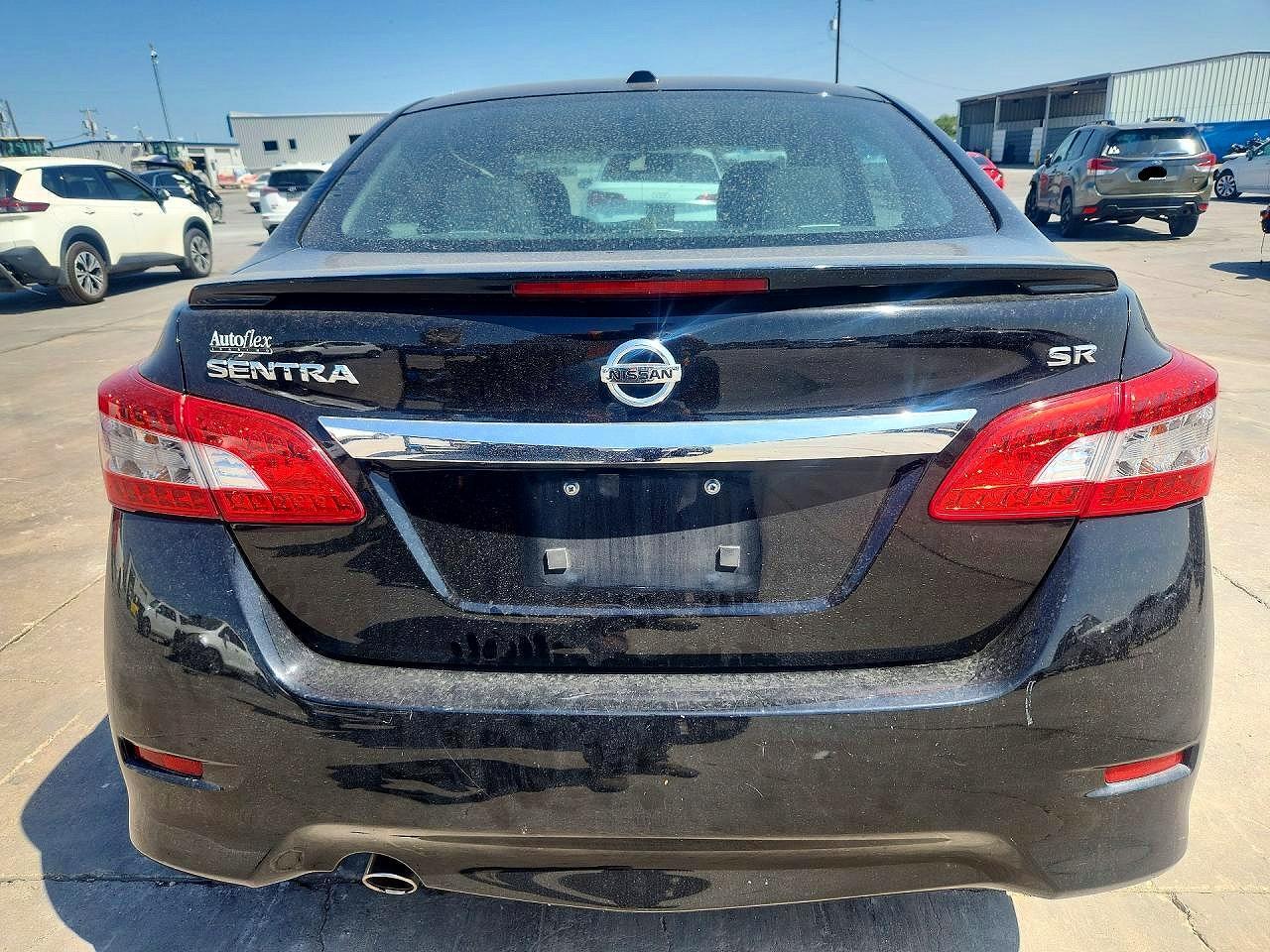 2015 NISSAN SENTRA SR — Фото 6 из 12